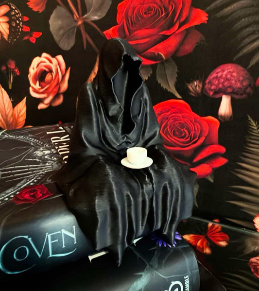 3D Printed Bookshelf Character